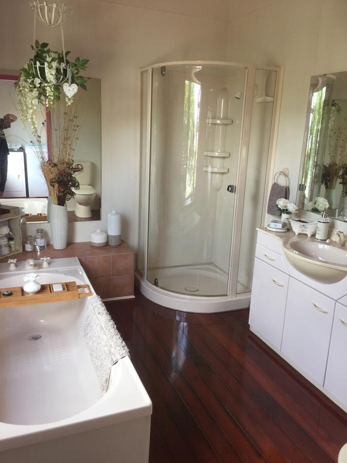 The Olive Grove Guest House Te Kopuru Luaran gambar
